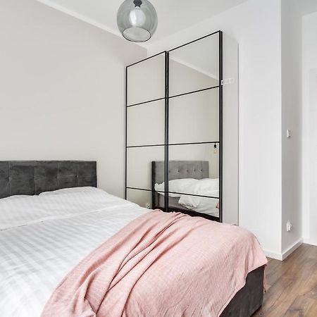 Apartament Chwaliszewo Z Balkonem - Free Parking Познан Екстериор снимка